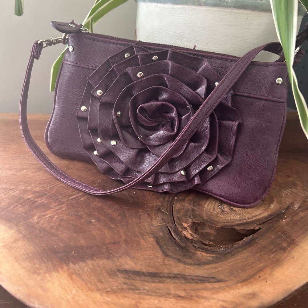 Steve Madden Purple Clutch purse with Flower